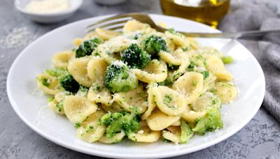 Boil Frozen Broccoli Right In Your Pasta Water For A Quick Upgrade