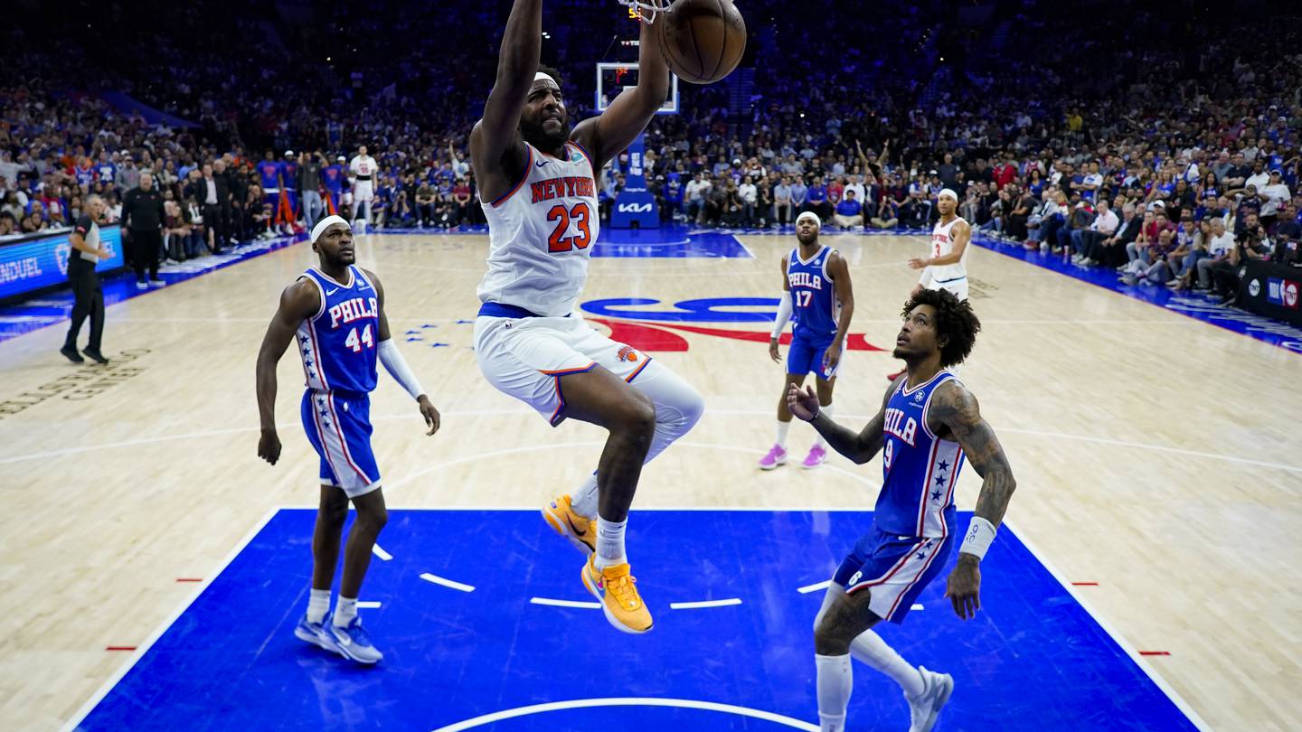 Mitchell Robinson has surgery on ankle that knocked him out of Knicks' playoff run, AP source says