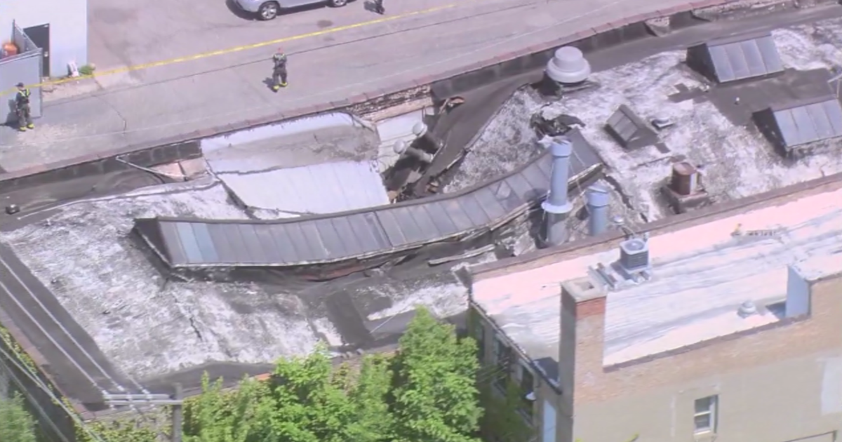 3 Chicago auto body shop workers survive major roof collapse