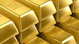 Gold flat as investors focus on Fed minutes