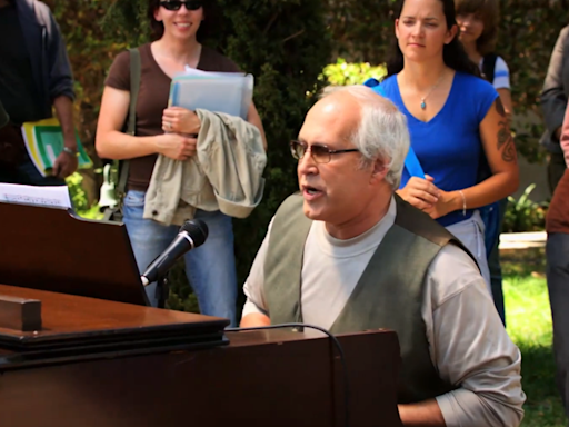 Bruce Hornsby Gives Greendale’s School Song an A