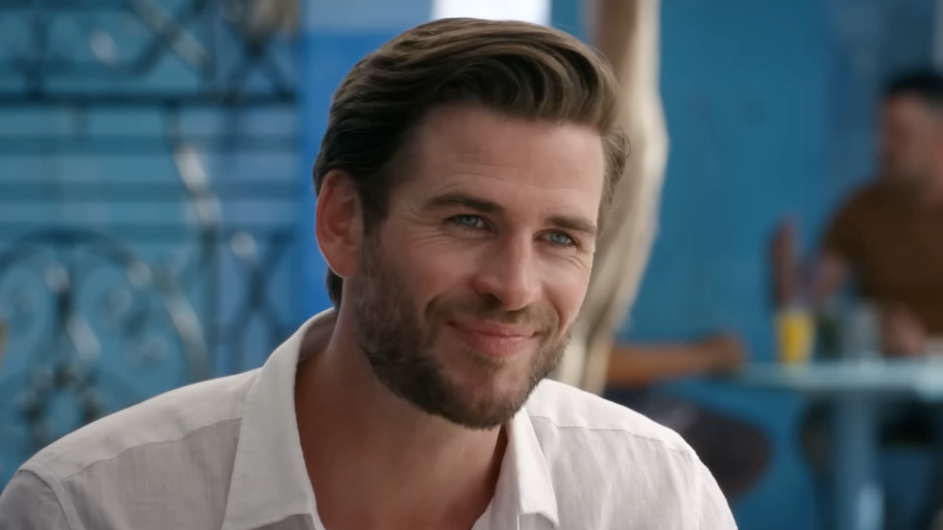 Liam Hemsworth and Laura Dern surprise romance shocks in Netflix's new movie