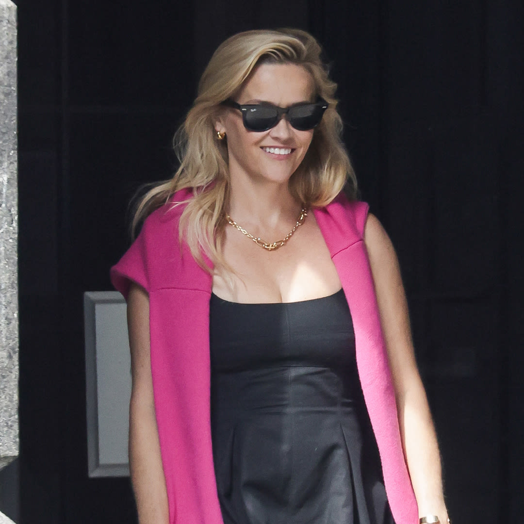 Reese Witherspoon's Summer Layering Trick Is Very Elle Woods-Coded