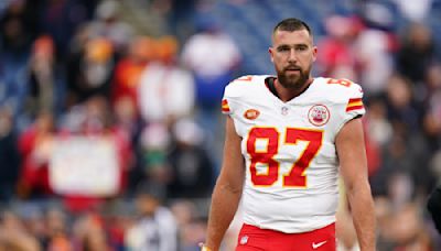 Travis Kelce's White House Visit Outfit is Turning Heads