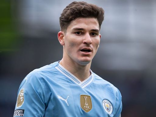 £60m Chelsea bid, Guardiola 'row', Palmer repeat - Julian Alvarez Man City transfer decision made