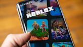 Roblox stock plunges as it cuts annual bookings forecast, Q2 bookings outlook misses consensus By Investing.com