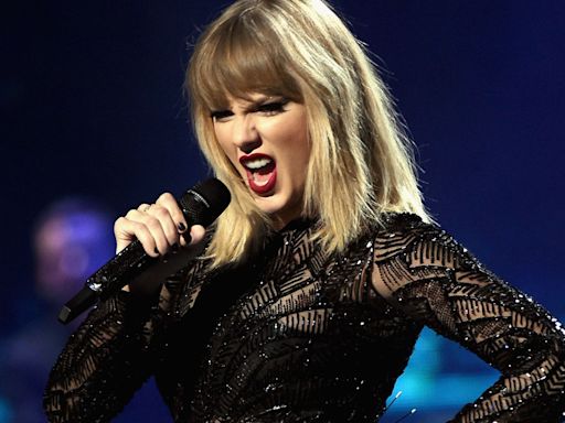 The Cringe Factor Of Taylor Swift Is The Key To Her Magic