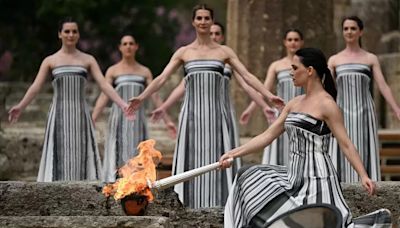 巴黎奧運》聖火於希臘古奧林匹亞點燃！ 7 月 26 日抵達法國首都巴黎