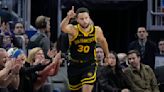 Curry consigue 26 puntos en triunfo de Warriors sobre Pistons, 113-109
