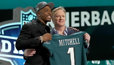 Eagles rookie Quinyon Mitchell models game after Darius Slay, who'll have him 'ready to go when my time is up'