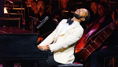 John Legend sets high bar for future concerts at the Muny