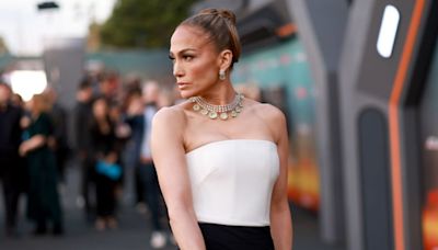 Jennifer Lopez is focused on love amid the ‘negativity out in the world right now’ | CNN