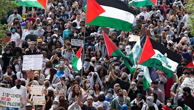 Photos: Hundreds march through University at Buffalo North Campus in solidarity with Palestine