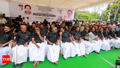 AIADMK protests demanding CBI probe into Kallakurichi tragedy, minister Nehru hits back | Chennai News - Times of India
