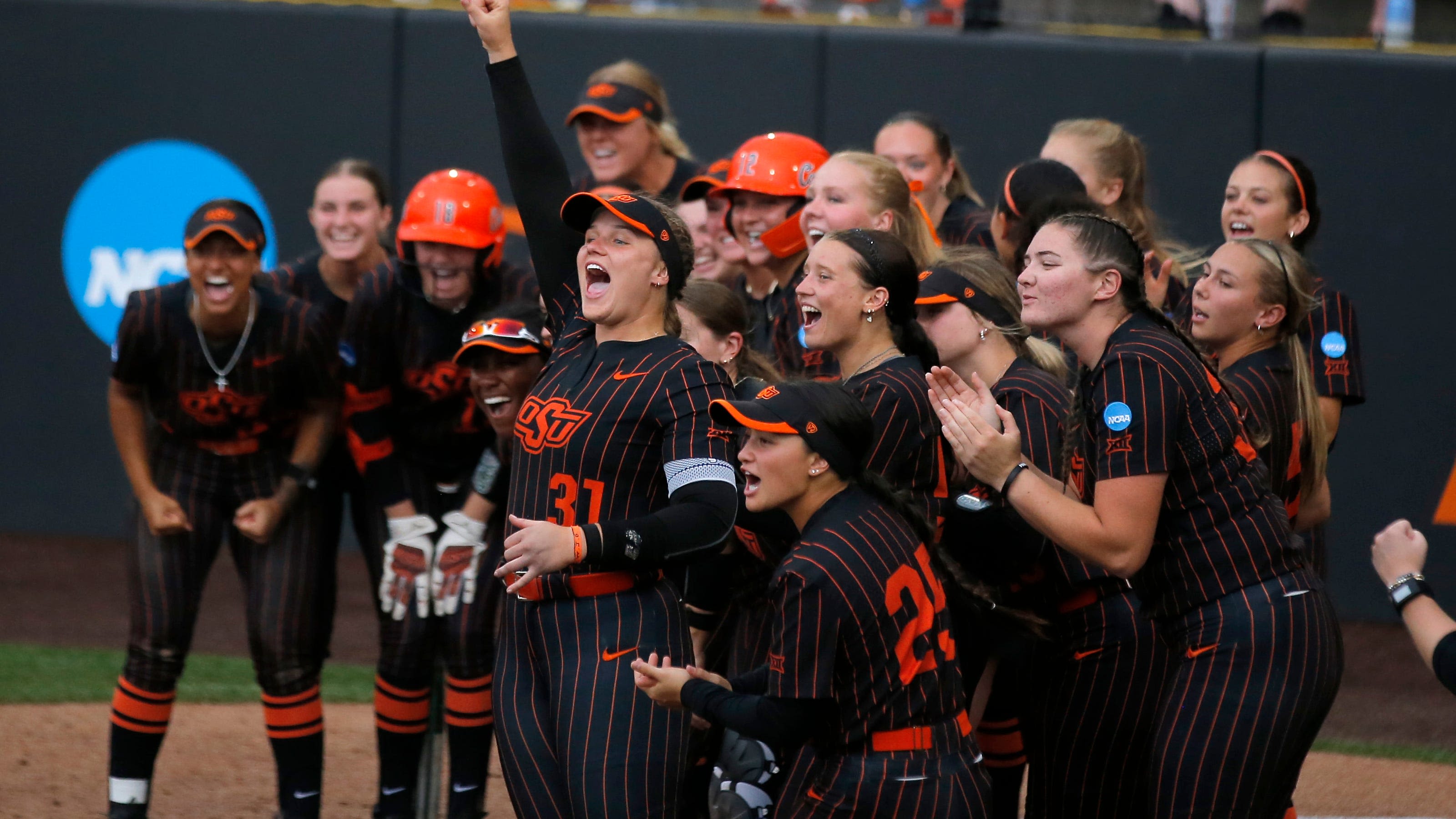 Oklahoma State softball vs Arizona recap: Cowgirls sweep NCAA Super Regional to reach WCWS