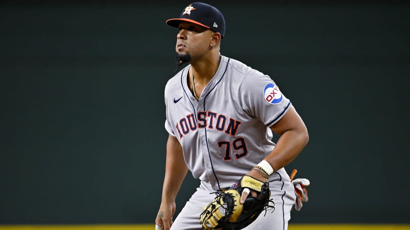Who Will Be Odd Man Out for Houston Astros When Jose Abreu Returns?