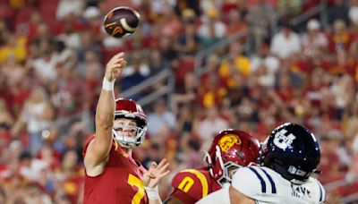 USC dominates Utah State, stokes playoff talk and believes it can still get better