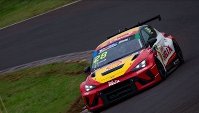 G.Osman bate M.Rossi e vence corrida 1 do TCR Brasil em Cascavel