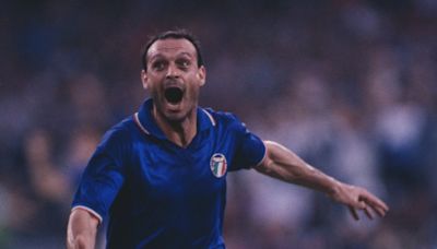 La increíble vida de 'Toto' Schillaci: el desconocido que enamoró al mundo en Italia 90, llegó al cine como capo mafia y vivió un karma con Maradona