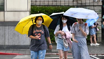 低壓帶挹注全台水庫2億噸 5水庫滿水位100% | 水情 | 雨量 | 豪雨 | 大紀元