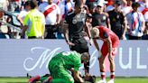 Humberto Panjoj, árbitro asistente del Perú vs. Canadá de la Copa América, sufre desmayo en pleno partido | Goal.com Espana