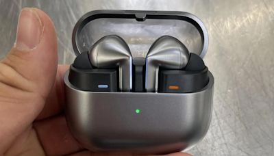 Samsung no ha lanzado los Galaxy Buds 3 Pro, pero alguien ya los ha fotografiado