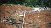 Suben a 24 los muertos por avalancha en campin malasio, con 9 desaparecidos