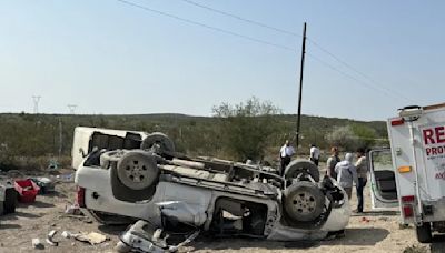 Mueren cuatro paisanos al volcar la camioneta en la que viajaban sobre la carretera 57