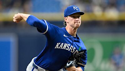 Royals right-hander Brady Singer a late scratch at Minnesota because of illness