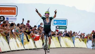 Roglic fährt ins Gelbe Trikot