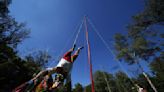 La "danza de los voladores", una tradición que cada vez conquistan más mexicanas