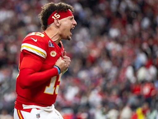 Patrick Mahomes challenges Chiefs offense as camp begins: 'It’s time to get better'