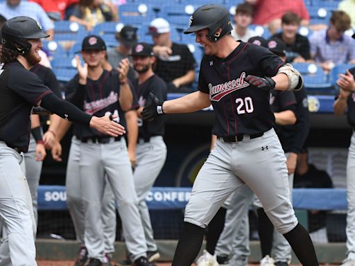 FINAL: Gamecocks Run-Rule East Tennessee State 15-2