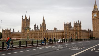 Abren sus puertas los colegios electorales en el Reino Unido