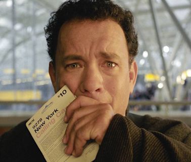 La tierna película de Tom Hanks que todo mundo está viendo en Netflix (un actor mexicano tiene un papel especial)