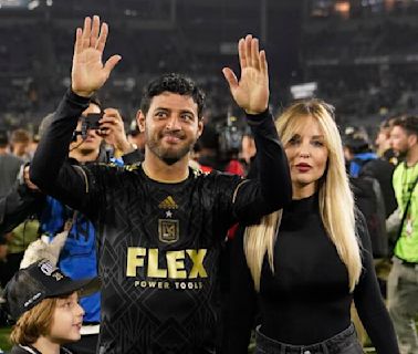 Carlos Vela agrees to return to LAFC as it prepares for another MLS Cup run