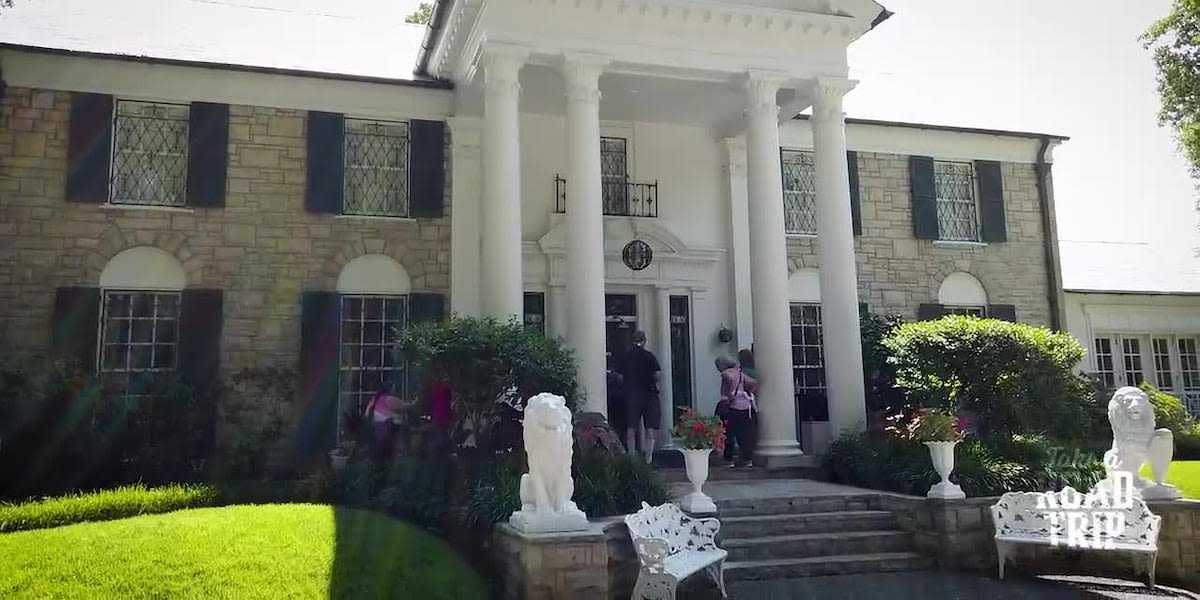 Foreclosure notice calls for the sale of Graceland, but estate’s heir says the document is ‘fraudulent’