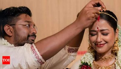 Sohini Sarkar and Shovan Ganguly tie the knot; First photos are out | Bengali Movie News - Times of India