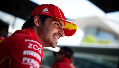 Williams signs Sainz on multi-year deal