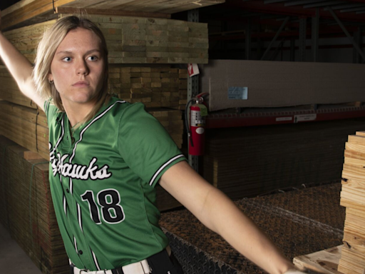 Washington softball pitcher, Omaha Skutt grad Ruby Meylan enters transfer portal