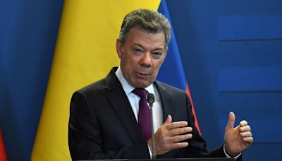 "Vergüenza ajena y tristeza": Santos le respondió con dos piedras en mano a Álvaro Leyva