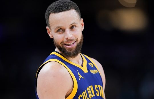 Trick Shot: Stephen Curry Developing an NBA Comedy Movie