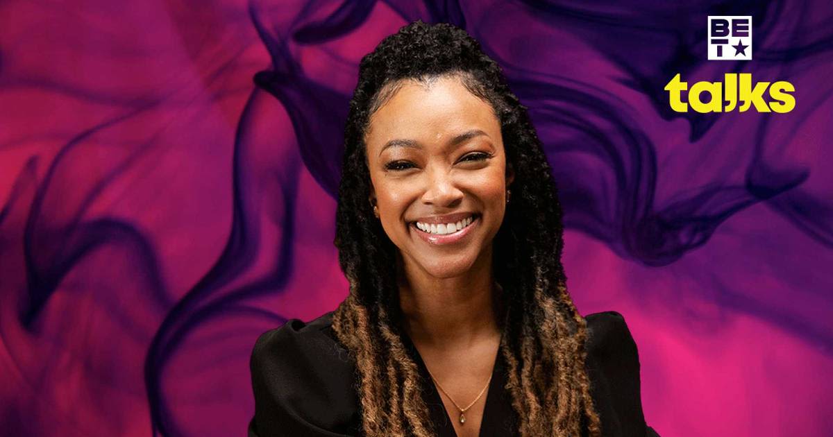 'Star Trek’s' History-Making Black Woman Captain Sonequa Martin-Green Shares How She Got Here