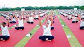 Fitness enthusiasts stretch it out