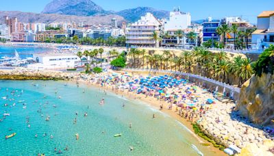 Families can save £200 on last-minute beach breaks with Jet2holidays