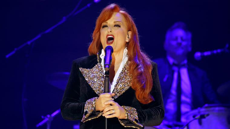 Who is singing the national anthem at the 2024 Kentucky Derby? What to know about Wynonna Judd | Sporting News