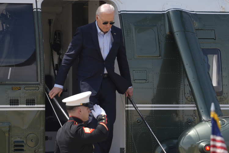 While Beltway Media Fawn, Biden's Poll Numbers Freefall | RealClearPolitics