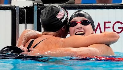 Katie Ledecky makes Olympic history again, winning 800m freestyle gold for fourth time