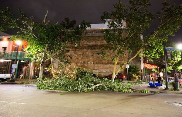 Four dead after powerful storms slam Houston, Texas