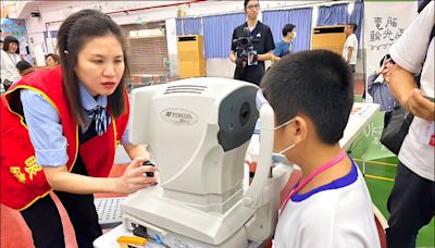 雲林13鄉無眼科 民團助找資源